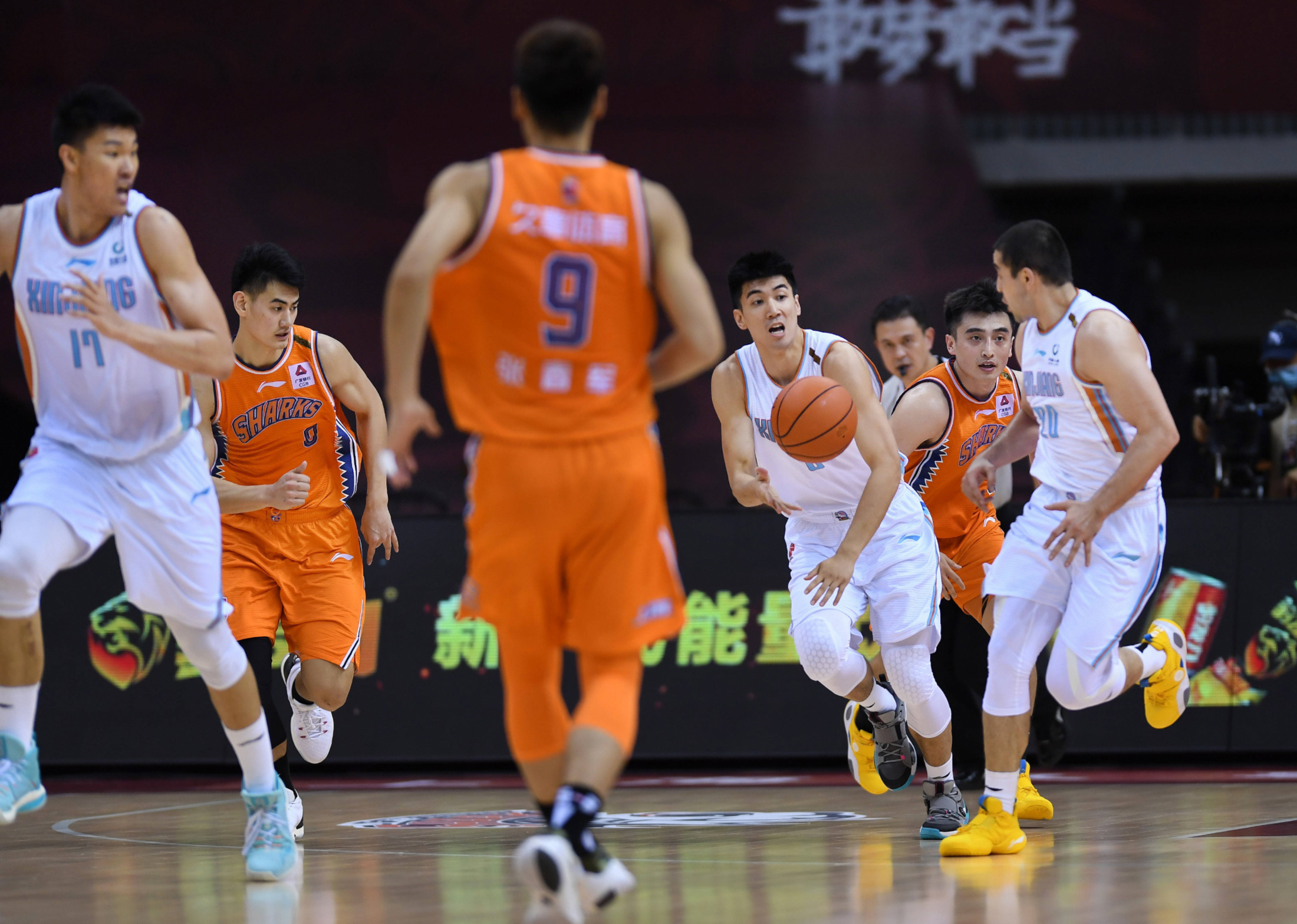 关于今晨新疆广汇调整名单以备中超,绝杀压哨环节打磨,气氛紧张,年轻球员得到机会的信息 关于今晨新疆广汇调整名单以备中超,绝杀压哨环节打磨,气氛紧张,年轻球员得到机会的信息